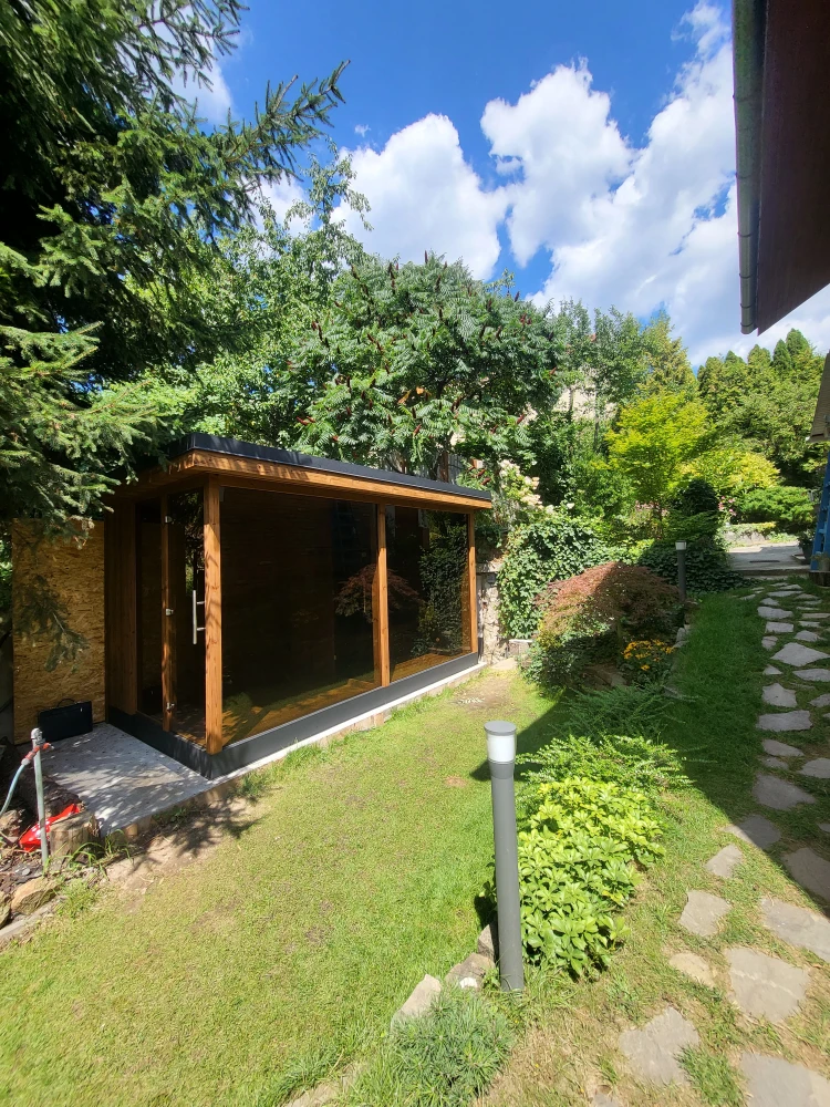 Outdoor house with a sauna and chill-out area